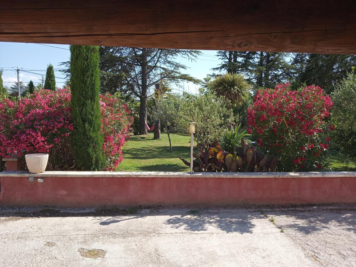 Appartements Et Valreas Bagian luar foto