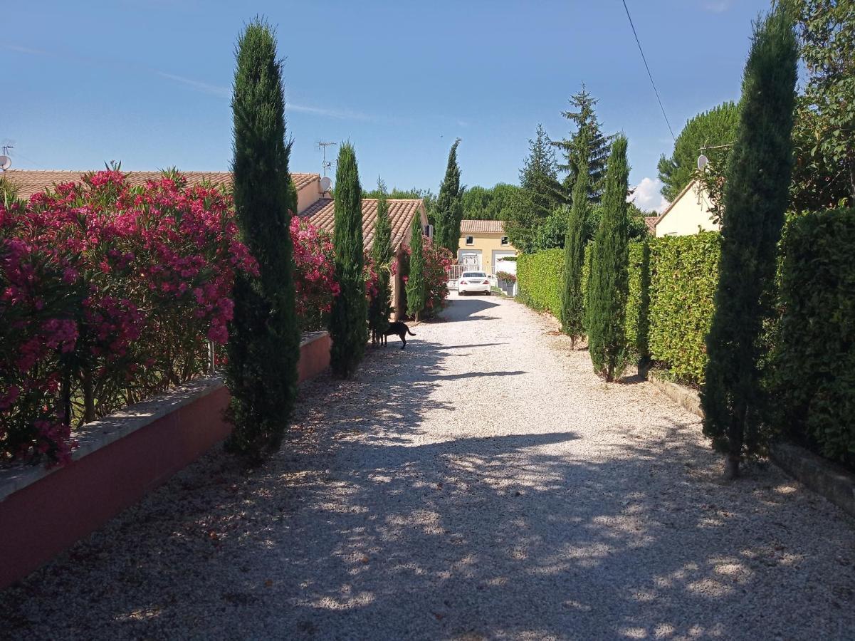 Appartements Et Valreas Bagian luar foto