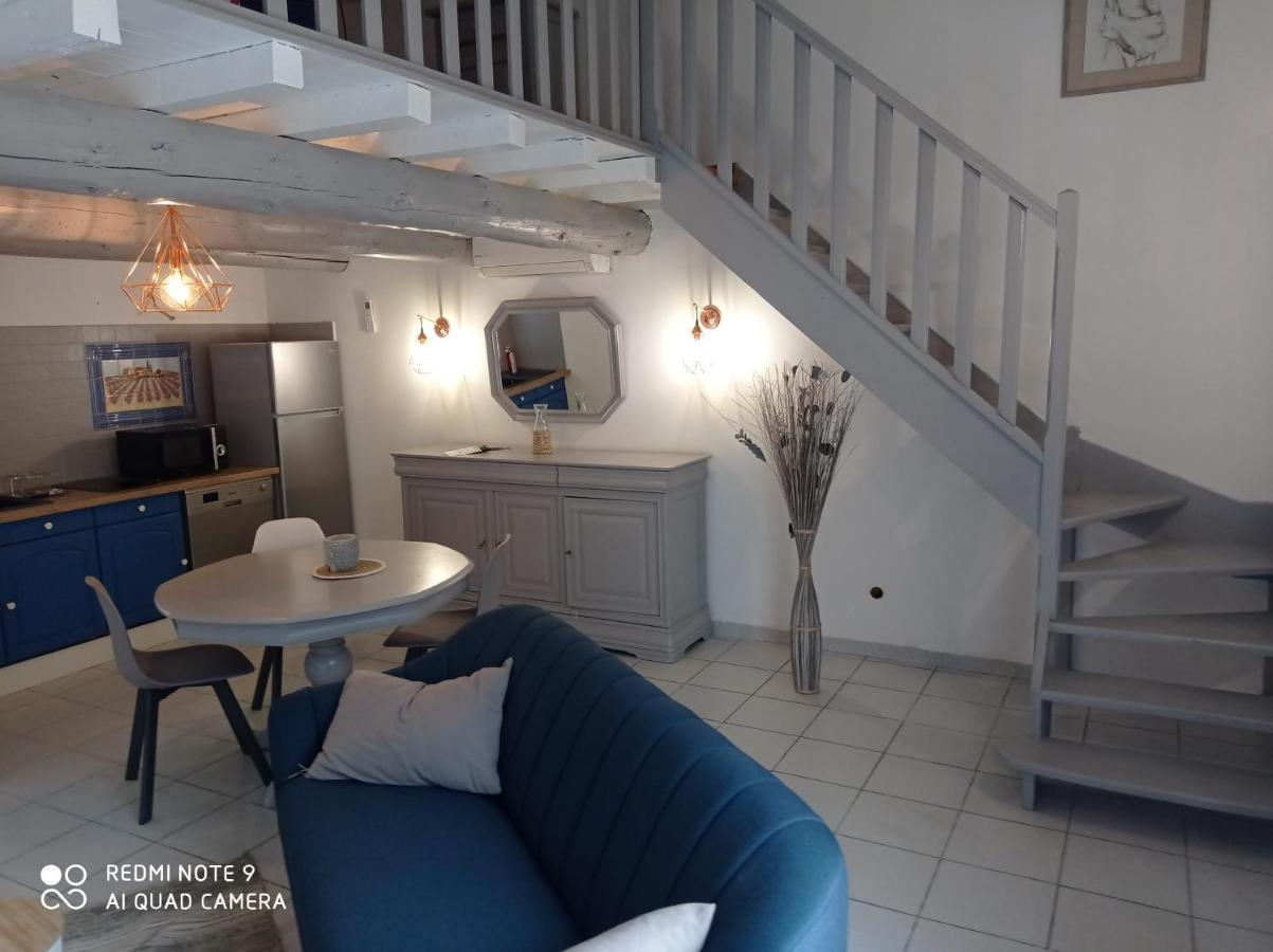 Appartements Et Valreas Bagian luar foto