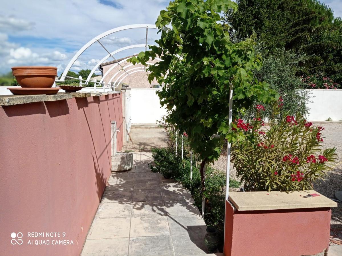 Appartements Et Valreas Bagian luar foto