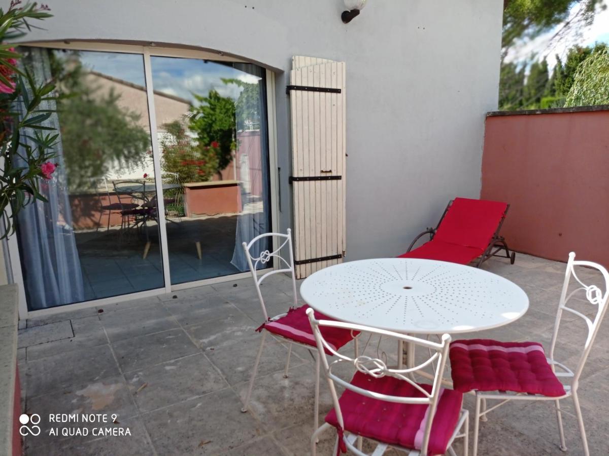 Appartements Et Valreas Bagian luar foto
