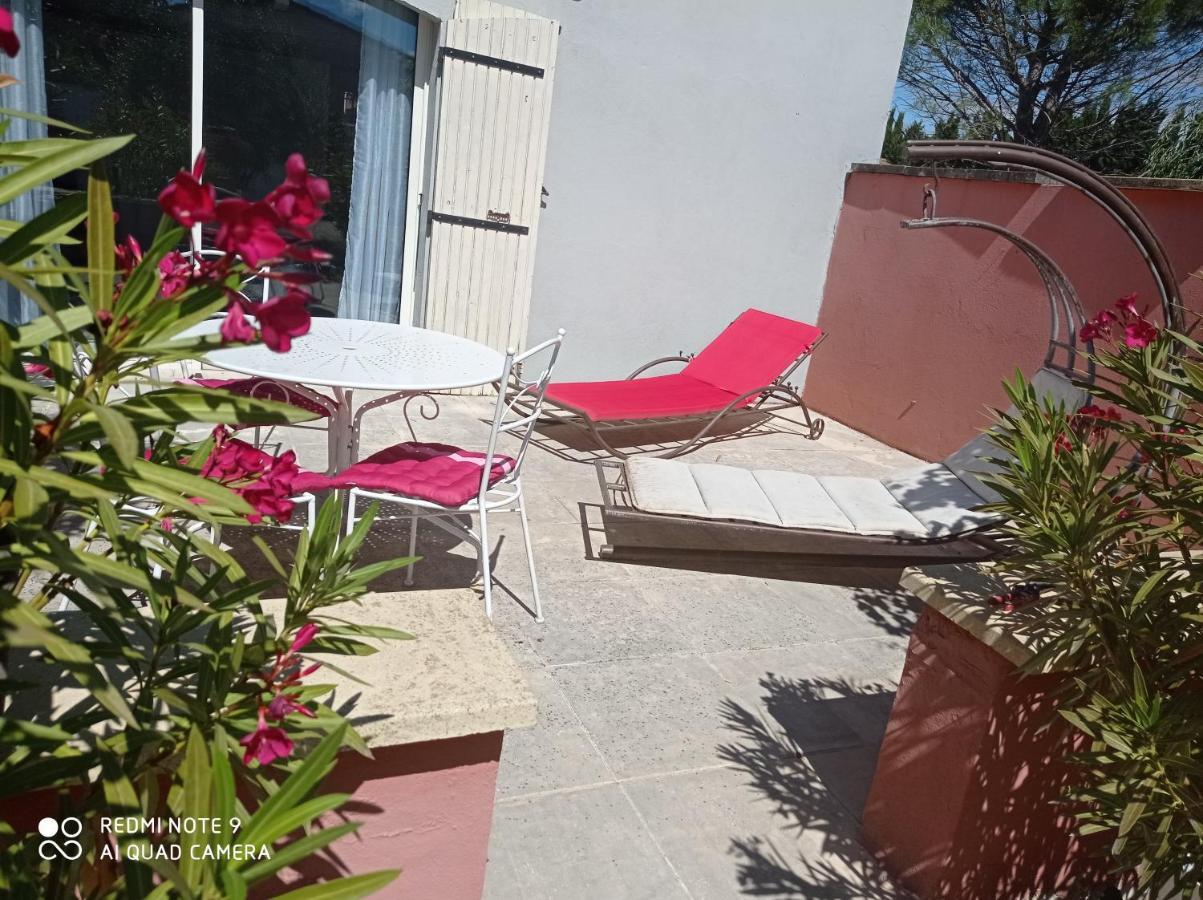 Appartements Et Valreas Bagian luar foto