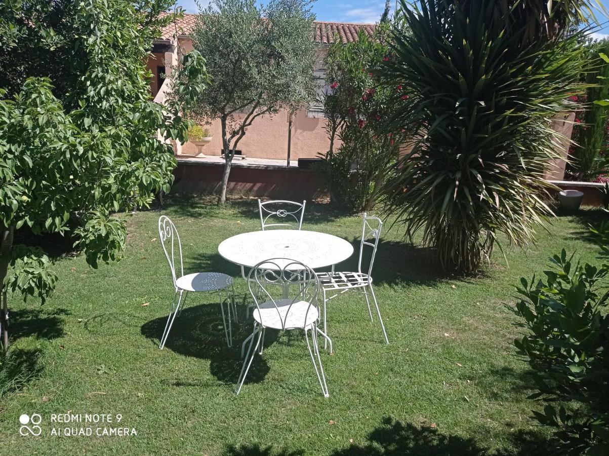 Appartements Et Valreas Bagian luar foto