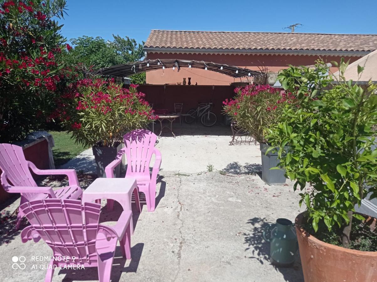 Appartements Et Valreas Bagian luar foto