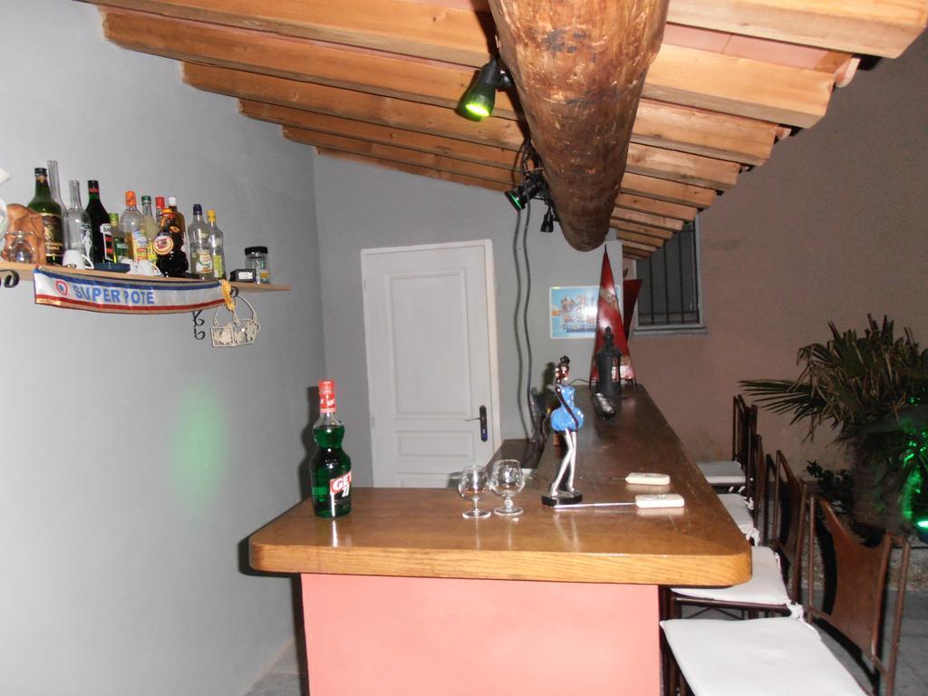 Appartements Et Valreas Ruang foto
